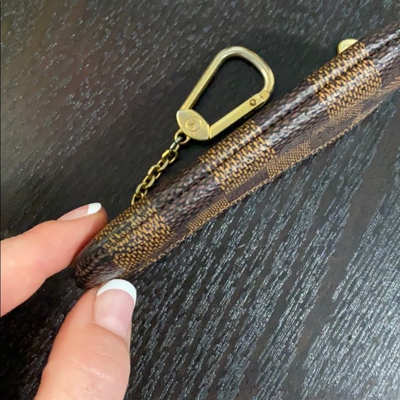 Sale! Louis Vuitton Damier Ebene Key Pouch - Picture 9 of 12